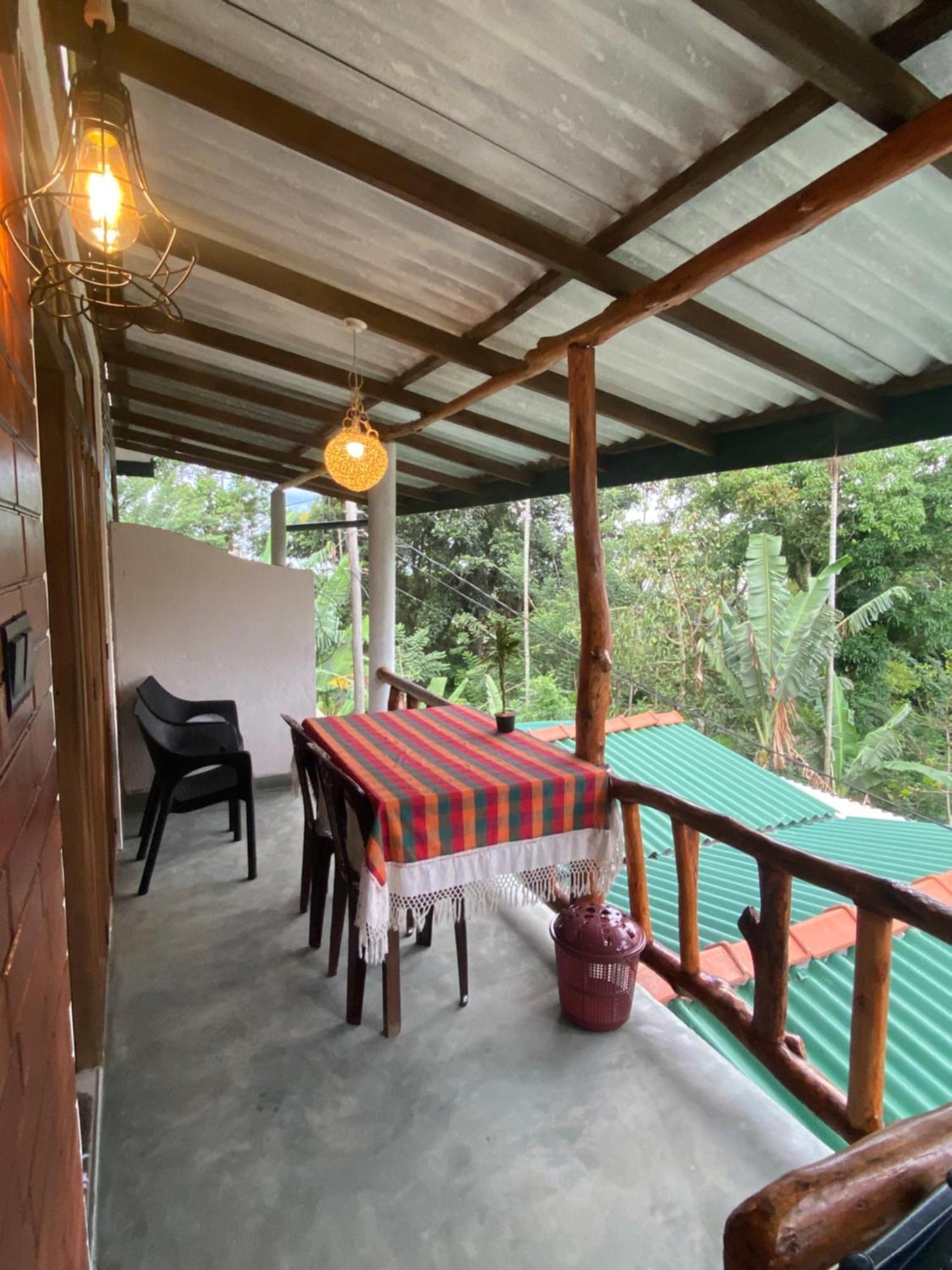 Cozy Homestay Waterfall Road Ella Exterior foto